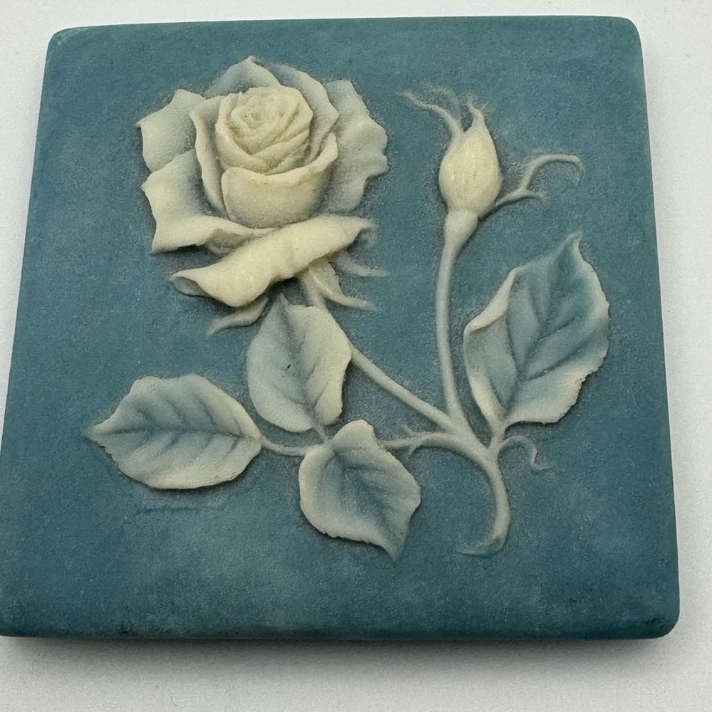 Vintage Incolay Stone Trinket/Jewelry Box - Picture 7 of 11